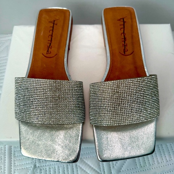 Vicenza Metallic Slide Sandals Size 37/8 - Picture 3 of 12